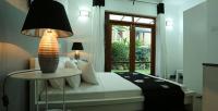 Studio met Queensize Bed - Geschikt voor Mensen met een Lichamelijke Beperking