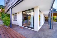 Lakevista Haven -- Spa Pool - Hot Tub with Views - B&B Distretto di Queenstown