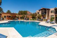 Stylish Condo in Village Oak Creek with Pool and Hot Tubs - B&B Sedona
