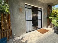 Clayleaf 2pax aprt - B&B