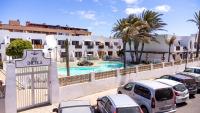 INEIKA- Apartamento con terraza vista piscina - Chambres d’hôtes Corralejo