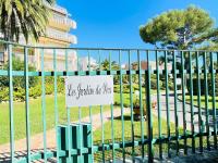 Très bel appartement face au port Santa -Piscine - Chambres d'hôtes Saint-Raphaël