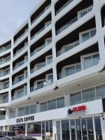 Central Luxury Seafront, Bugibba - Ferienwohnung St Paul's Bay