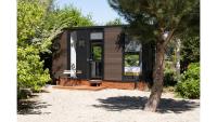 Tiny Away Benger Garden 2 by Tiny Away - B&B