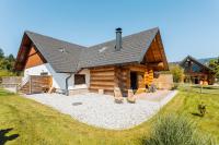 Log Garden Estate - B&B Dobrova