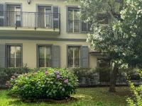 Teodorico 7 - Quiet Garden View Apartment with Parking near MiCo and CityLife - Bed and Breakfast Milaan