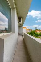 1BD Flat in Plovdiv - 25 min Walk from the Centre by Flat Mаnаger - B&B Filippopoli