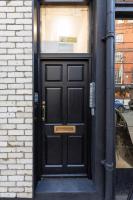 Lively Soho Studios In the Heart of Londons Nightlife No Lift GSG - B&B London