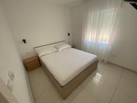 Appartamento con 2 Camere da Letto e Vista Giardino