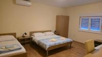Vierbettzimmer mit eigenem Bad