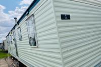 4-Bed Seaside Caravan Free Wifi Pet Friendly - B&B