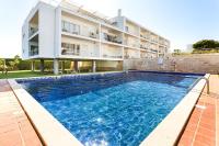 Seagull House - Ocean View Retreat with Pool - B&B