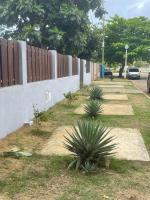 Toti guest house 1 - B&B São Tomé