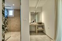 Suite with Garden View