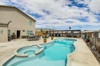 Welcoming Bullhead City Home with Pool and Game Room! - Chambres d’hôtes Bullhead City