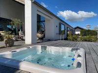 Villa med jacuzzi - B&B Hørning