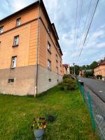 Apartmán u Koupaliště - B&B Česká Kamenice