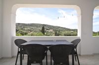 Appartamento con 2 Camere da Letto e Vista Montagna
