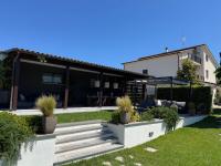 Villa Torrione - Apartments & Pool - Chambres d’hôtes Civitanova Marche