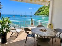 Ti Cabanon. Appartement vue mer à Deshaies. - B&B Deshaies