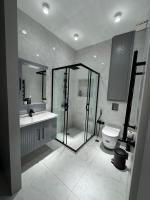 Studio Apartment with One Double Bed