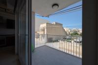 Bright 3BR Getaway Spacious Airy & Family-Friendly - Chambres d’hôtes Ta' Sannat