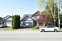 Fleetwood Home, Pet-Friendly-Parking-Central HVAC - B&B Surrey