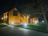 Relakstacja Houses with Sauna & Jacuzzi - Chambres d’hôtes Mieroszyno