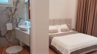 Genci's Apartaments - B&B Valona