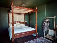 Kamer met Kingsize Bed en Uitzicht op Zee