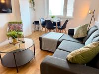 Charming 1BR Apartment In Heart of Cardiff Bay - Chambres d’hôtes Cardiff