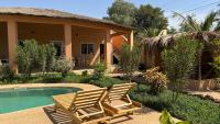 Villa mit Pool in Mbour - B&B