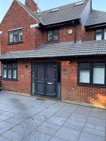 Double Room Ensuite in Croydon Family Home - B&B Addington