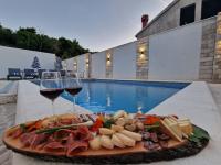 Apartment Casa Lumina - 5 minutes to the airport - B&B Zvekovica