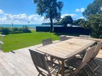 Manly Beachfront - B&B Whangaparaoa