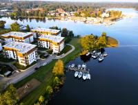 Marina Deluxe II - garaż podziemny, widok na jezioro z każdego z 3 pokoi, 70 m2, Netflix - Chambres d'hôtes Iława