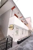 Hoy BNB Apartment - Chambres d'hôtes Pogradec