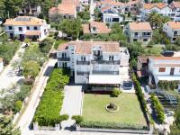 Apartments & Rooms Meštrov - Bed and Breakfast Vodice