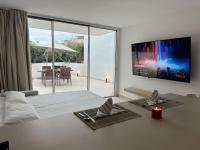 Marbella Hideaway BBQ, POOL & Best walking distance Beaches - Chambres d'hôtes Marbella