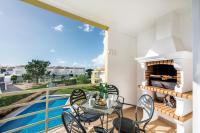 Apartment mit Poolblick