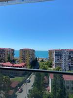Cozy Apartment with Balcony and Sea View - B&B Batumi