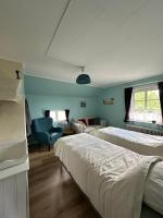 Standard Twin Room with Sofa