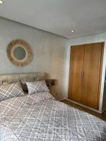 Modern Studio with Balcony - B&B