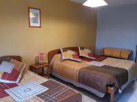 Dreibettzimmer mit eigenem Bad
