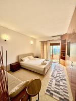 salty blue - B&B Sarandë