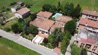 Villa Petrone - Luxury Home tra Bologna e Modena - Wi-Fi, Biliardo, Jacuzzi e piscina - B&B Nonantola