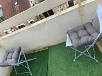 Studio équipé avec balcon - B&B Évreux