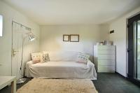 Sip & Sleep - A Vineyard Microhome Experience - B&B