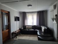 Welcome Home Cottage - B&B Beaufort West