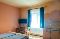 Queen Room with Garden View